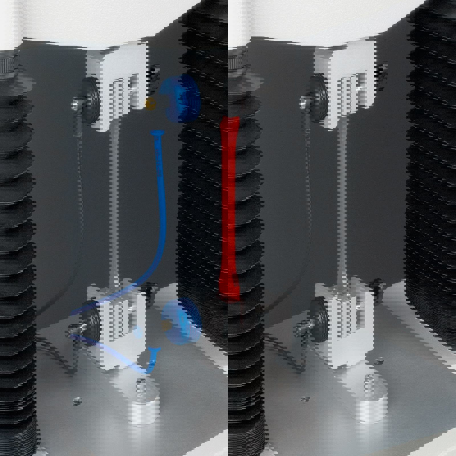Pneumatic Grips on the TA.HDplusC Texture Analyser