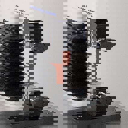 Tensile Grips performing a single edge tear test