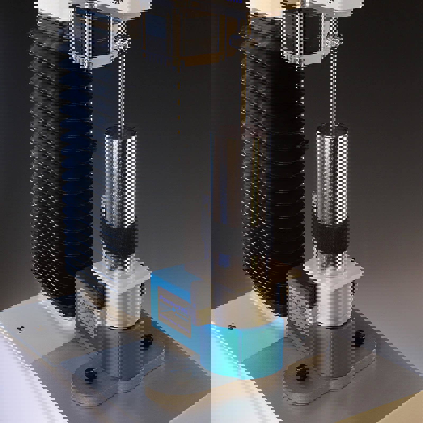 PFA blade then tests the consolidated cake